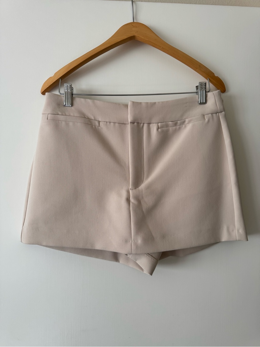 Zara Soft Beige Tailored Skort
